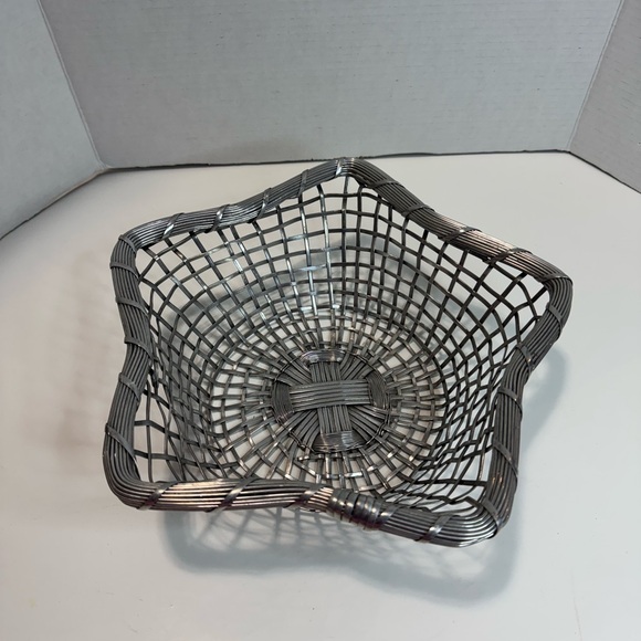 Star Wire Basket - Picture 3 of 4